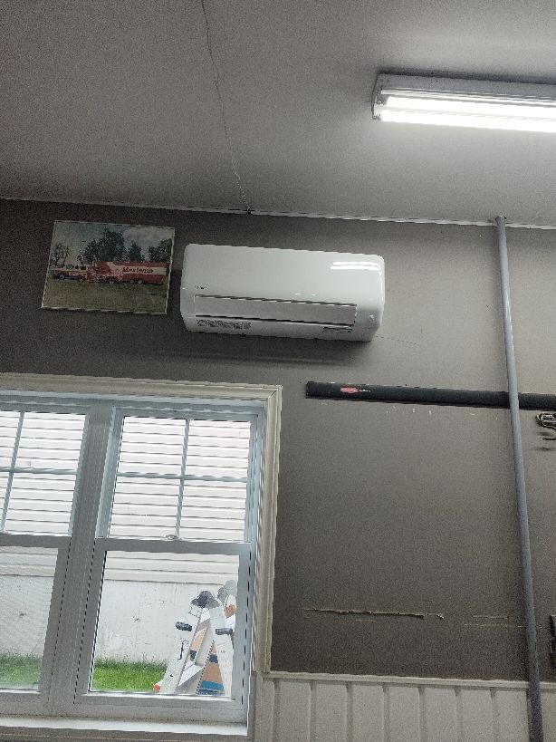 Nouvelle unité intérieure installée.